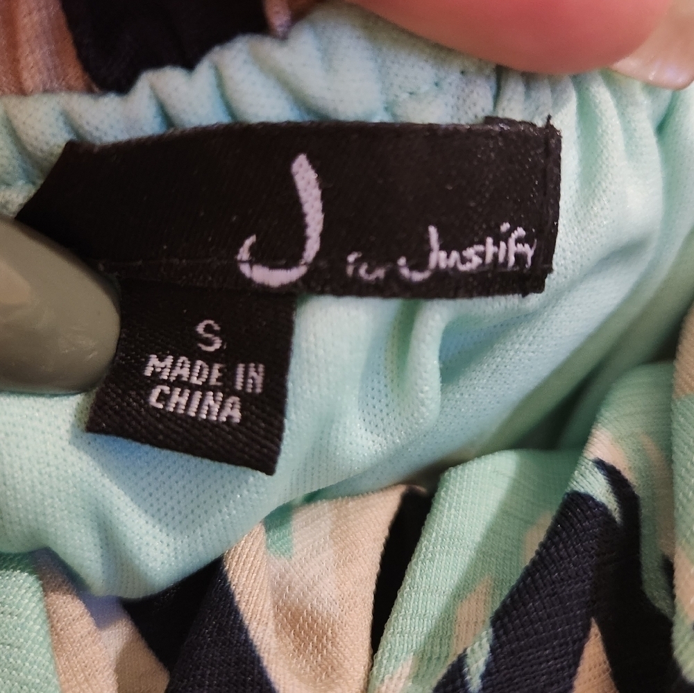 J for Justify size small maxi dress - Picture 3 of 4
